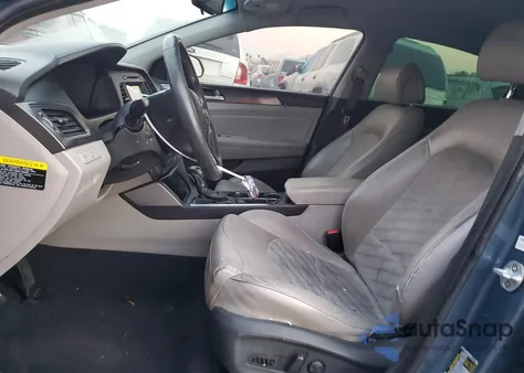 2016 Hyundai Sonata Sport z USA, uszkodzony, nr VIN 5NPE34AF2GH425577